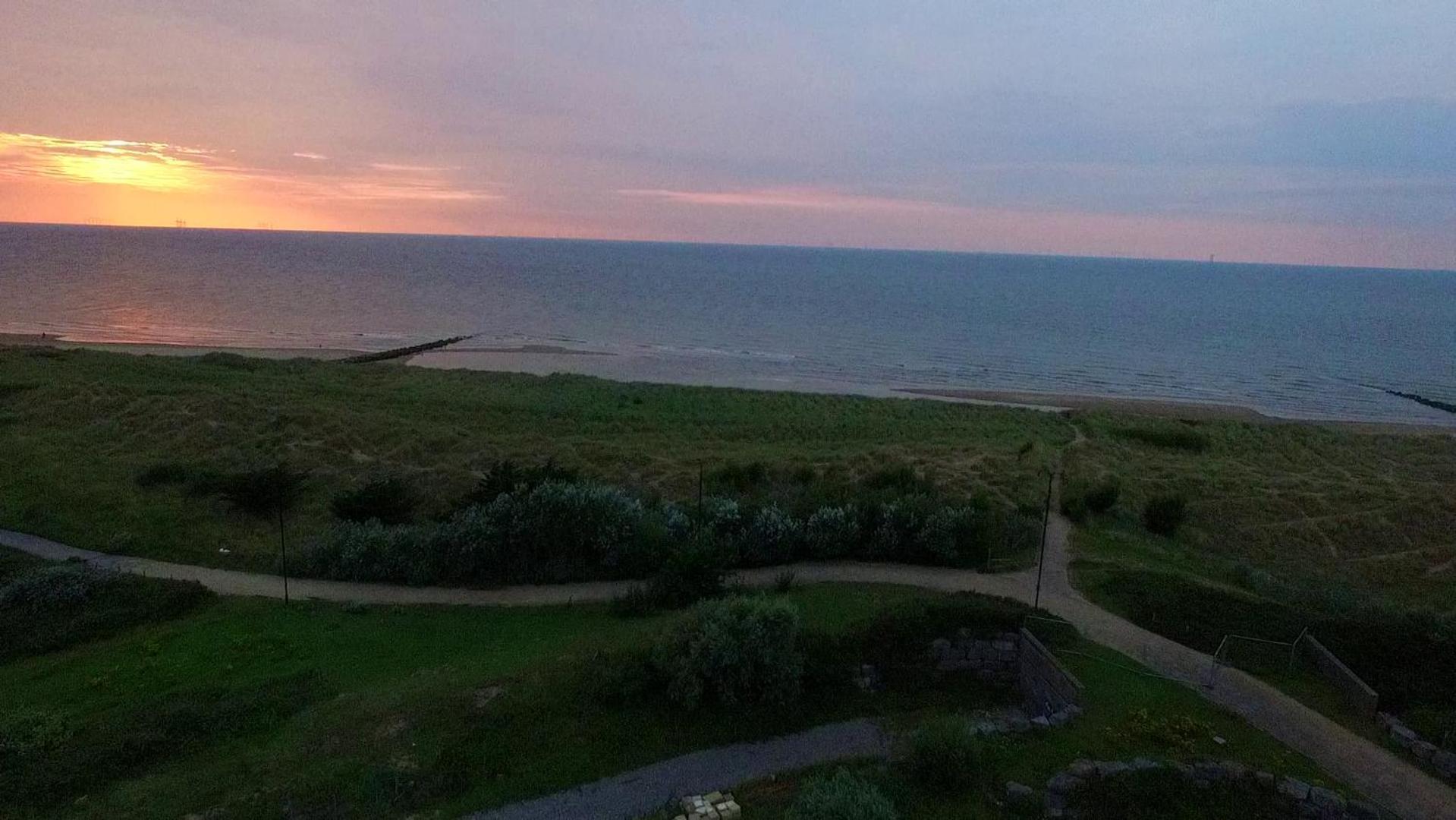 Ffrith Beach Glamping With Hot Tub Hotell Prestatyn Exteriör bild